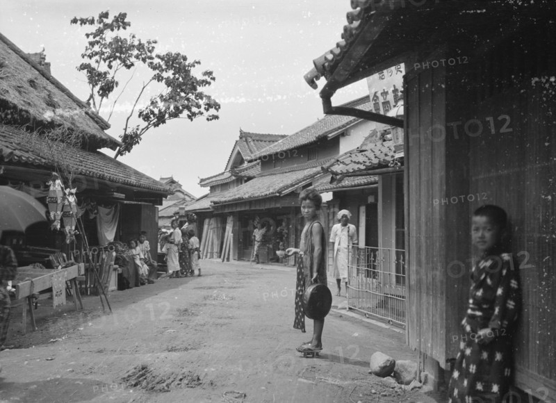 Travel views of Japan and Korea, 1908. Creator: Arnold Genthe.