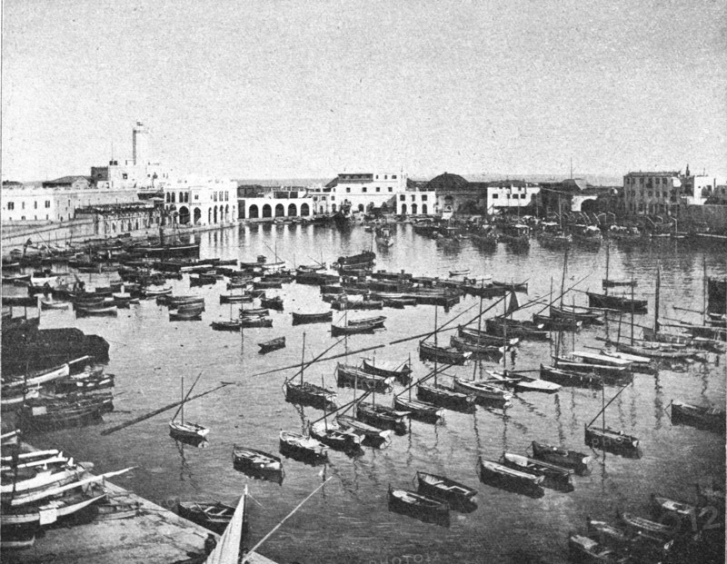 ''Alger. Le Port et l'Amiraute; Afrique du nord', 1914. Creator: Unknown.