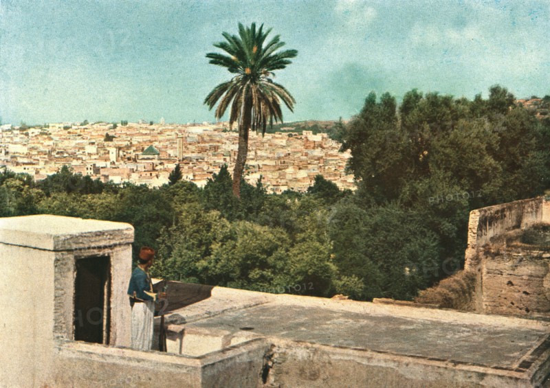 ''Fez; Afrique du nord', 1914. Creator: Jules Gervais-Courtellemont.