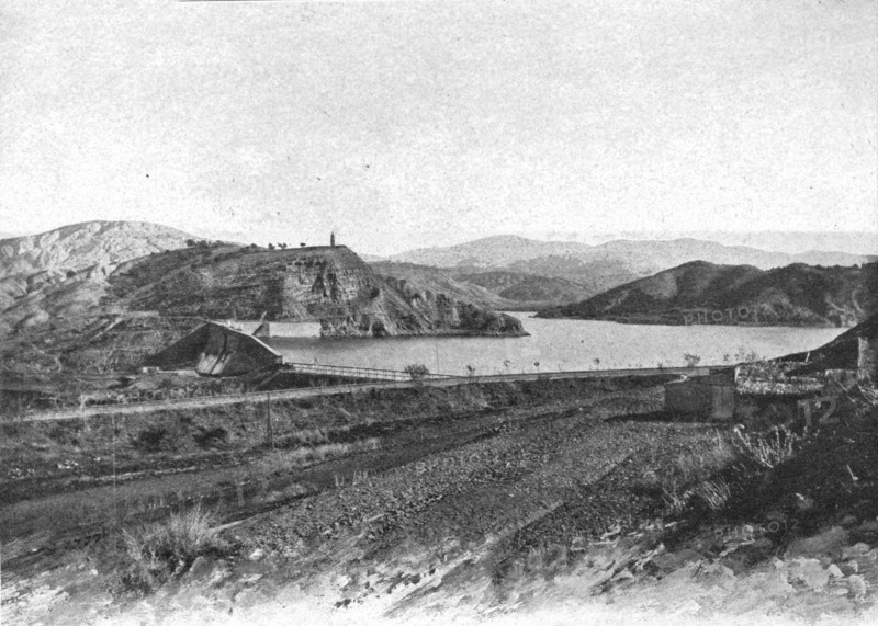 ''Les Oueds. Un barrage; Afrique du nord', 1914. Creator: Jules Gervais-Courtellemont.