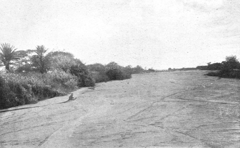 ''L'Umaruru en temps de secheresse; Afrique Australe', 1914. Creator: Unknown.