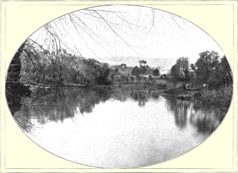 ''Une vue de lac Torrens; Les Terres Du Pacifique', 1914. Creator: Unknown.