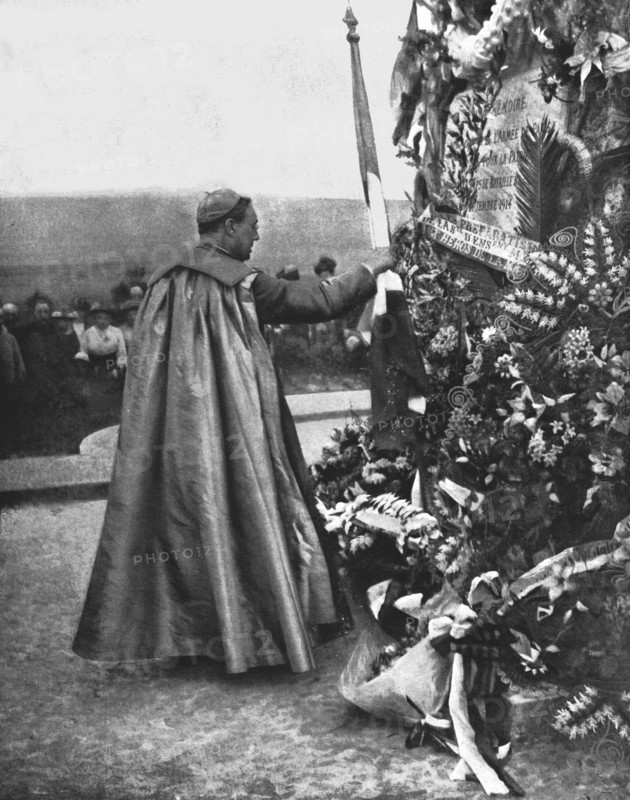 'La deuxieme commemoration de la victoire de la Marne; Mgr Lobbedey, eveque d'Arras', 1916 Creator: Jean Clair-Guyot.