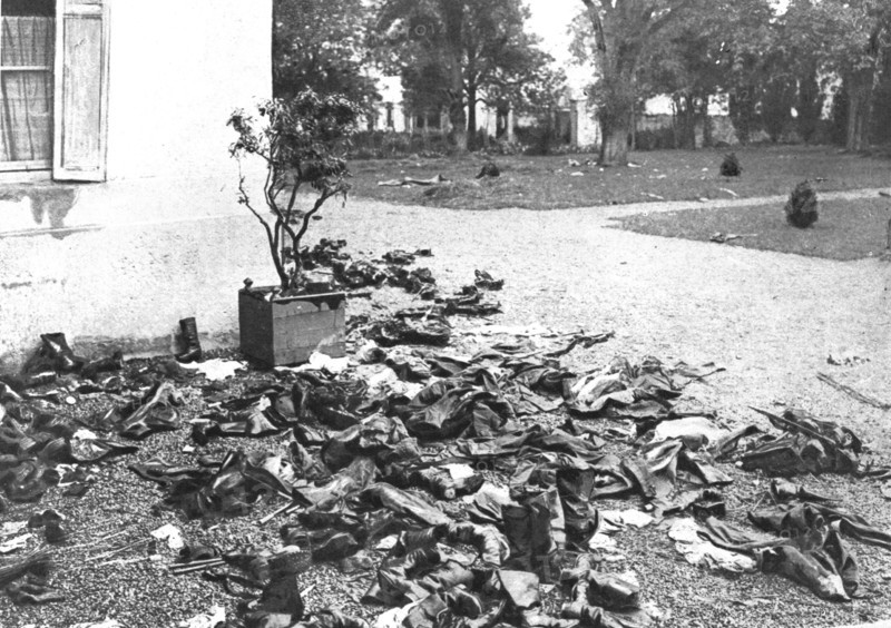 'Nos Chateaux au Pillage; Quelques aspects du Chateau du Gue a Tresmes, pres de Congis', 1914. Creator: Unknown.