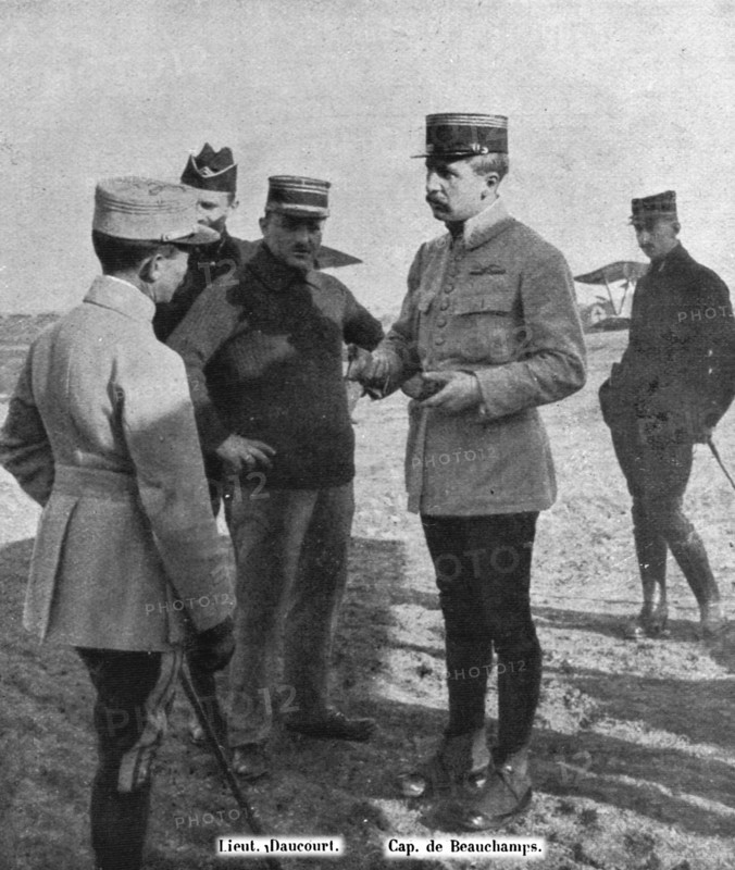 'Les avions; les auteurs du raid sur les etablissements Krupp, d'Essen (nuit du 23 au 24..., 1916. Creator: Unknown.