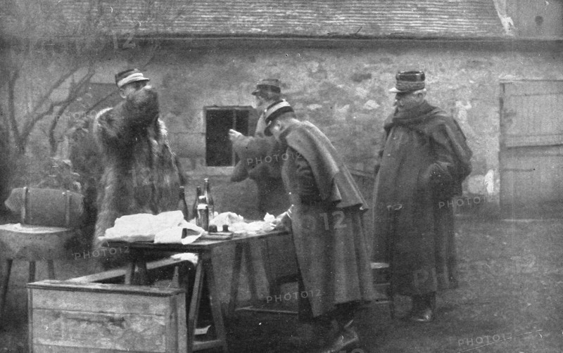 ''La Guerre de Tranchees; Le Grand Chef, le general Joffre', 1915. Creator: Unknown.