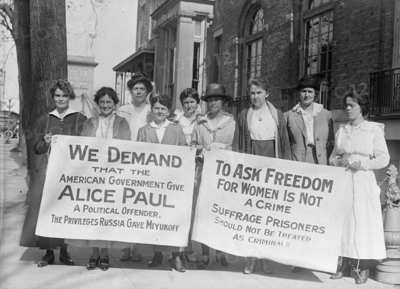 Woman Suffrage - Pickets, 1917. Creator: Harris & Ewing.