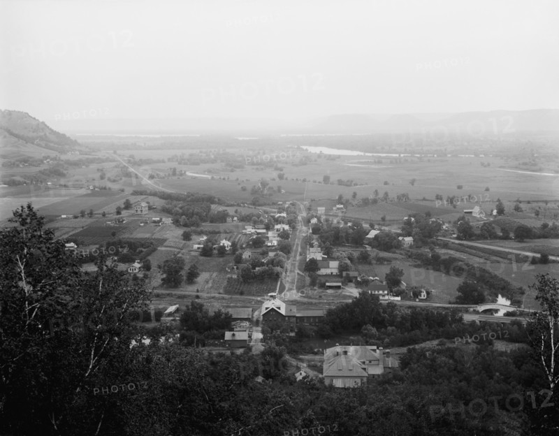 Minnesota City and Valley of the Mississippi, Minn., between 1880 and 1899. Creator: Unknown.