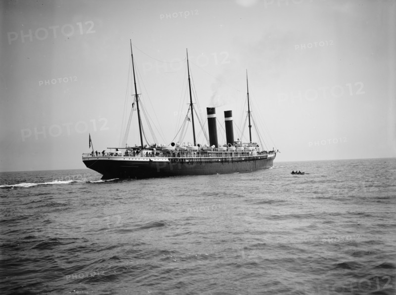 Str. Philadelphia dropping her pilot, c1903. Creator: Unknown.
