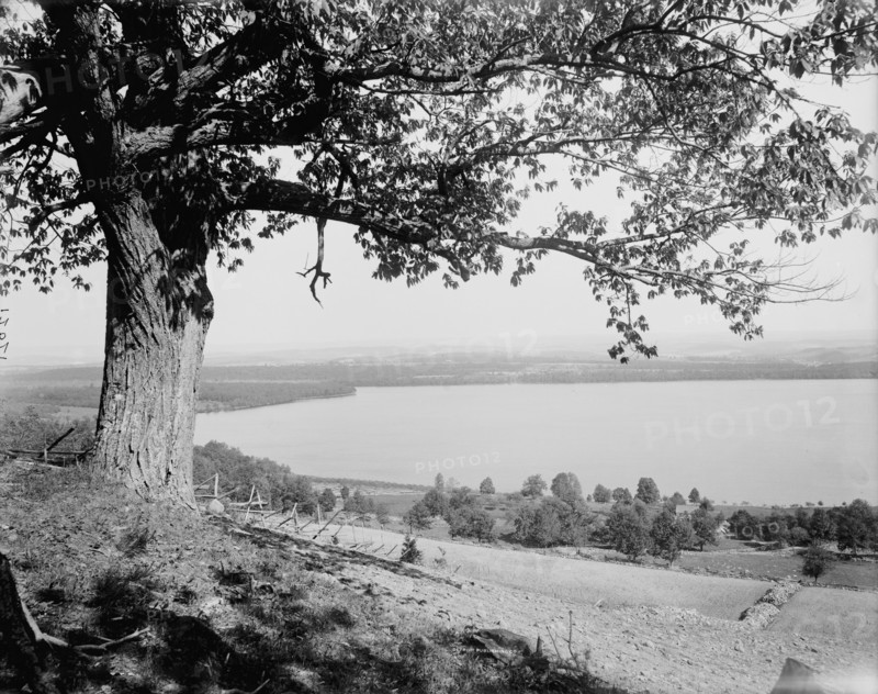 Culver[s] Lake, N.J., between 1900 and 1906. Creator: Unknown.