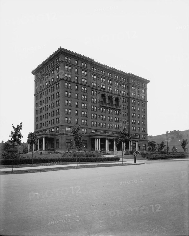 Schenley Hotel, Pittsburgh, Pa., between 1900 and 1906. Creator: Unknown.