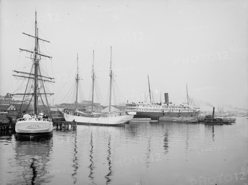 Along the river front, Jacksonville, Fla., c1904. Creator: Unknown.