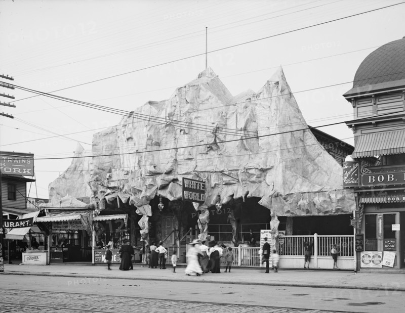 White World, Coney Island, N.Y., between 1900 and 1905. Creator: Unknown.