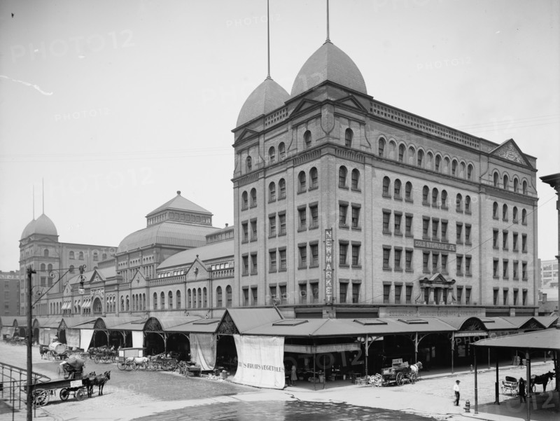 Sheriff Street Market, Cleveland, O[hio], c1905. Creator: Unknown.