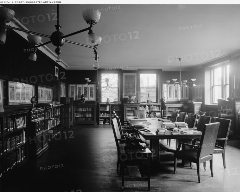 Library, Worcester Art Museum [Worcester, Mass.], between 1900 and 1920. Creator: Unknown.