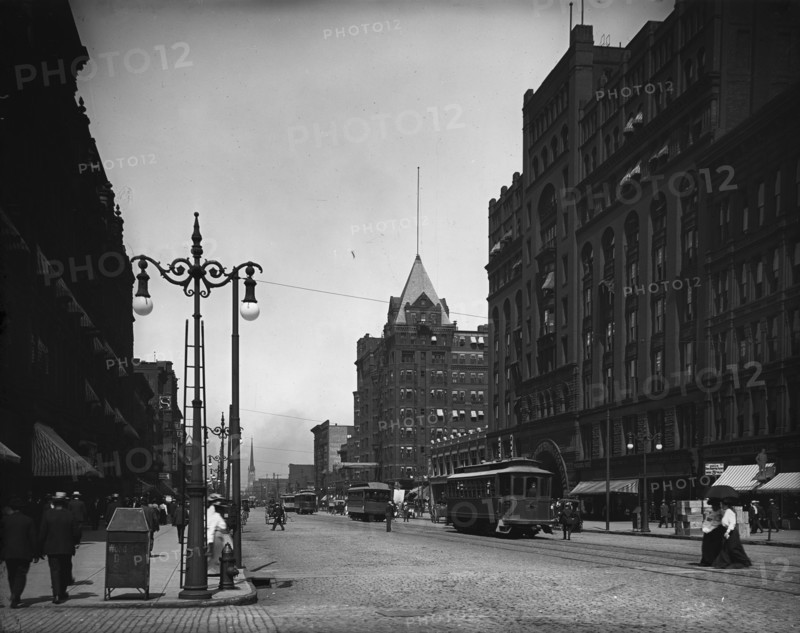Superior Street, Cleveland, O[hio], c1905. Creator: Unknown.