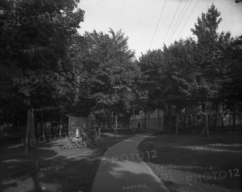 Park and auditorium, Bay View, Mich., c1906. Creator: Unknown.