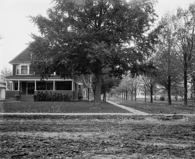 North Ave., Mt. Clemens, between 1880 and 1899. Creator: Unknown.