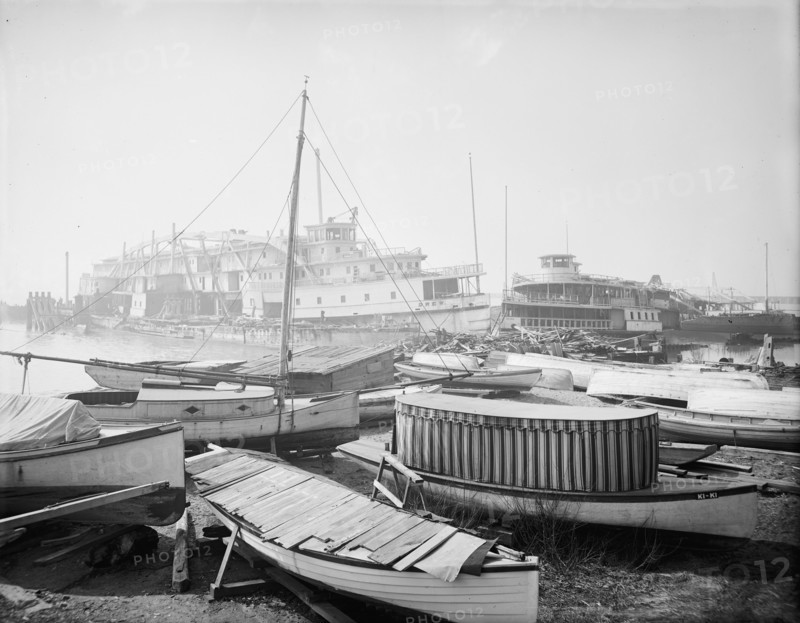 Old boats beached to rot away, New York City, between 1900 and 1910. Creator: Unknown.