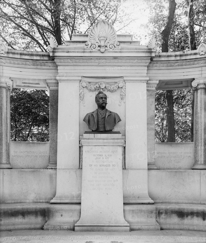 Richard Morris Hunt Monument, New York, N.Y., between 1900 and 1910. Creator: Unknown.