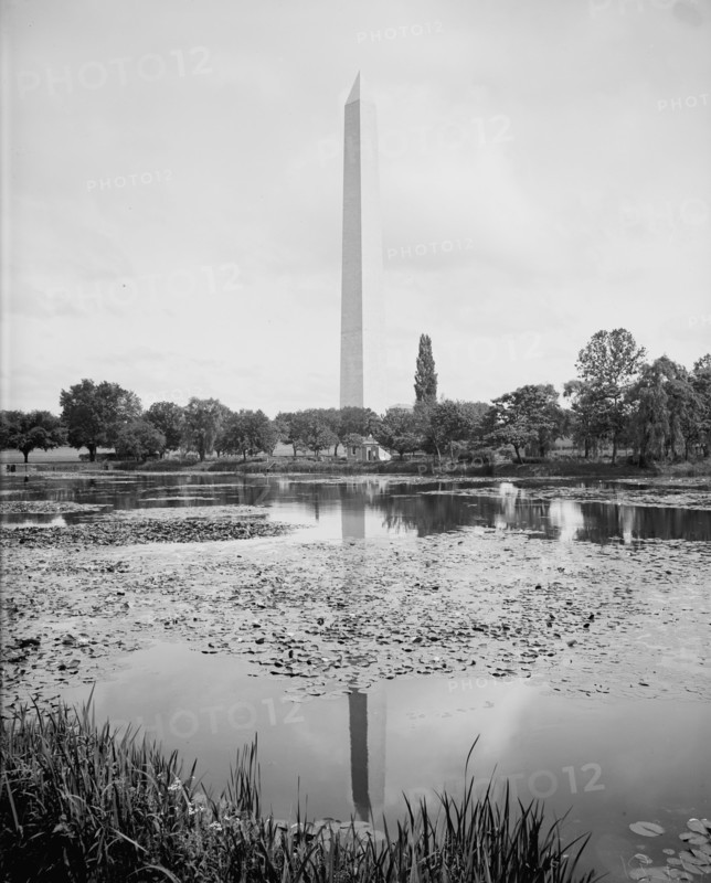 Washington Monument, Washington, D.C., between 1900 and 1910. Creator: Unknown.