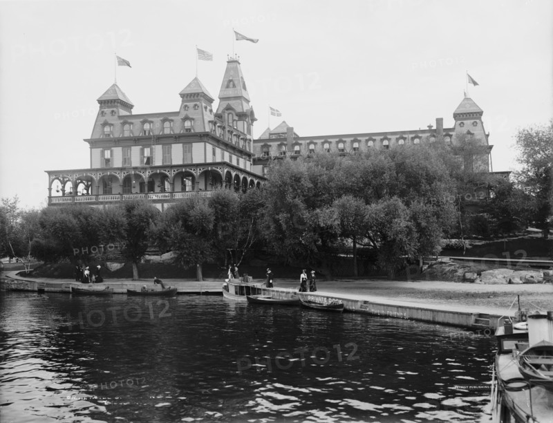 Hotel Crossmon, Thousand Islands, (1901?). Creator: Unknown.