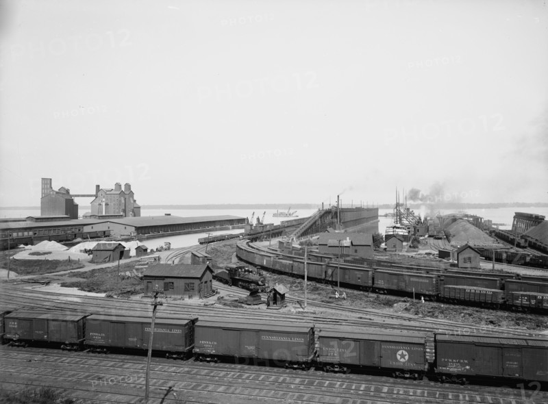 Anchor Line docks and Penna. R.R. [Pennsylvania Railroad] coal & ore docks, Erie, Pa., ca 1900. Creator: Unknown.