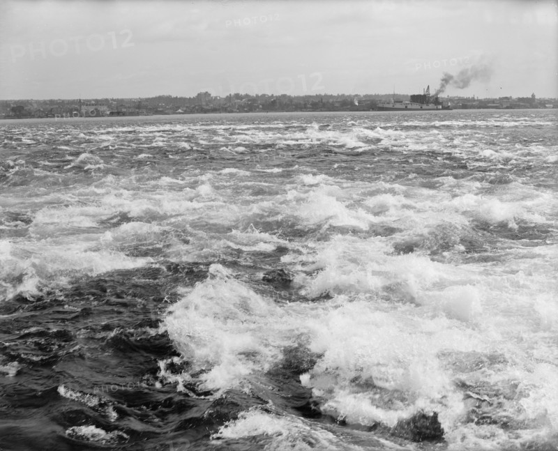 St. Marys Rapids, Sault Ste. Marie, Mich., between 1900 and 1910. Creator: Unknown.