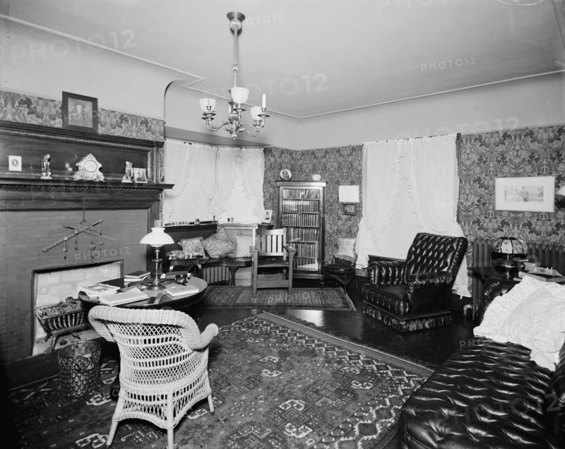 Residence of Albert E. Silk, reception room, Detroit, Mich., between 1900 and 1910. Creator: Unknown.