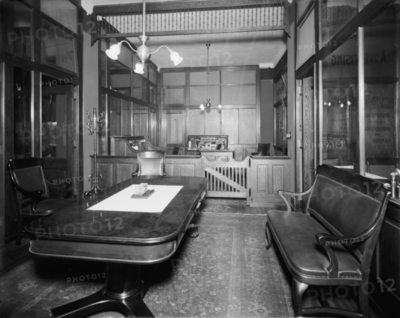 Offices of Mulford & Petry Co., Detroit, Mich., between 1900 and 1910. Creator: Unknown.