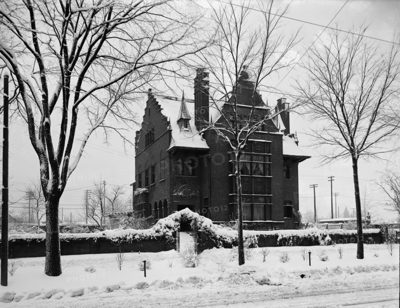George Gough Booth residence, Detroit, Mich., between 1900 and 1905. Creator: Unknown.