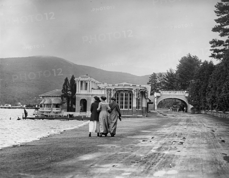 The Shore Road and casino, Fort William Henry Hotel, between 1910 and 1920. Creator: Unknown.