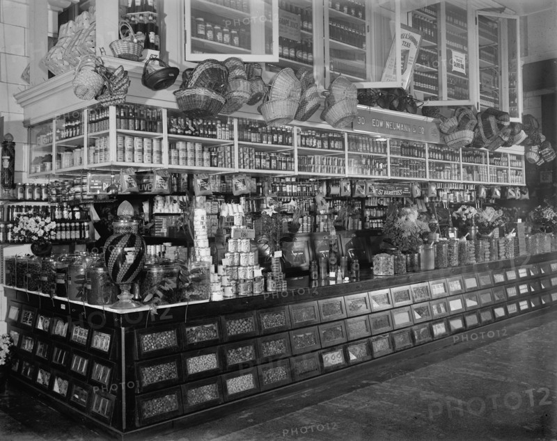 Edw. Neumann, Broadway Market, Detroit, Mich., between 1905 and 1915. Creator: Unknown.