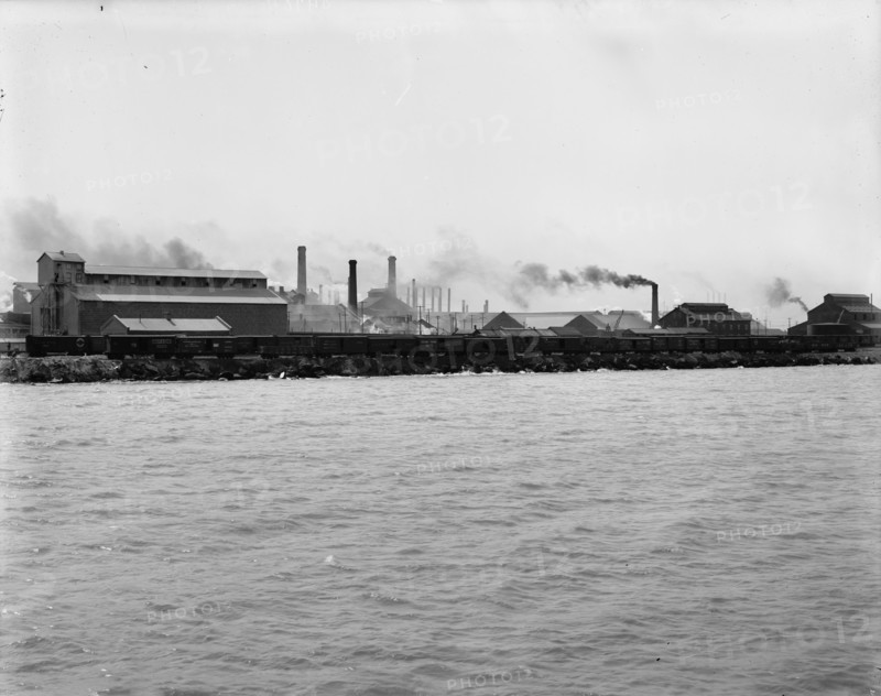 Illinois Steel Works, South Chicago, Ill., between 1900 and 1905. Creator: Unknown.
