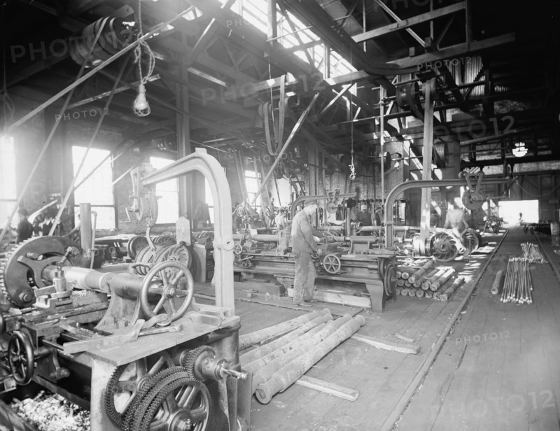 Machine shop, Merchants' Despatch Transportation Co. [Company], between 1900 and 1905. Creator: Unknown.