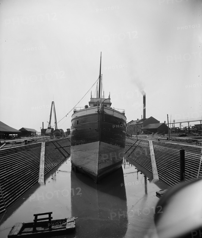 Str. John Craig in dry dock, Detroit, between 1900 and 1905. Creator: Unknown.