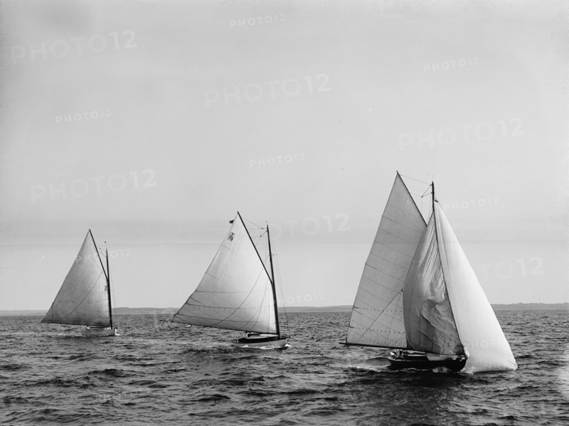 Dosoris 2, Qui Vive, and Dipper, 1894 July 29. Creator: John S Johnston.