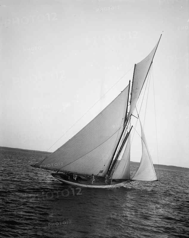 Mariquita, between 1890 and 1900. Creator: John S Johnston.