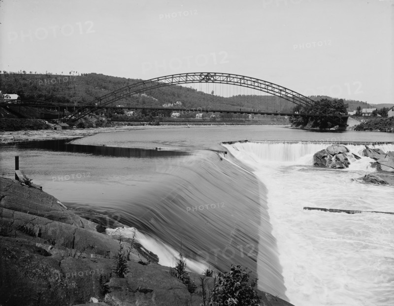Falls and Arch bridge, Bellows Falls, Vt., between 1905 and 1910. Creator: Unknown.