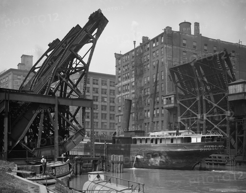 Jackknife Bridge, Chicago, Ill., c1907. Creator: Unknown.