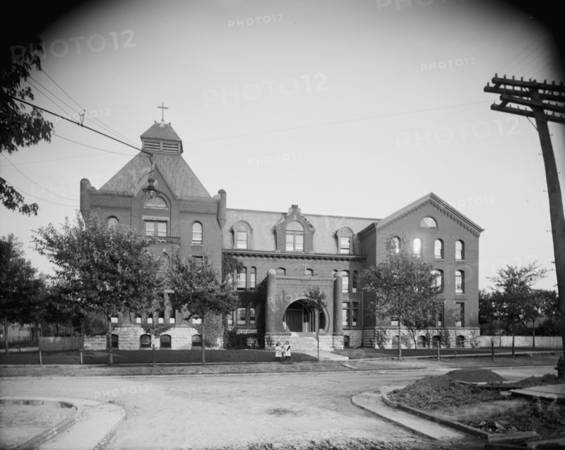 St. Vincent's Orphan's Home, Saginaw, Mich., between 1900 and 1910. Creator: Unknown.