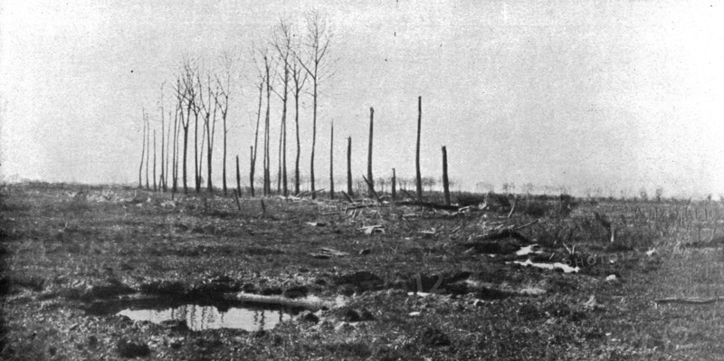 'La seconde bataille d'Ypres; Un champ laboure par les obus a l'entrée de Langemarck, 1915. Creator: Unknown.