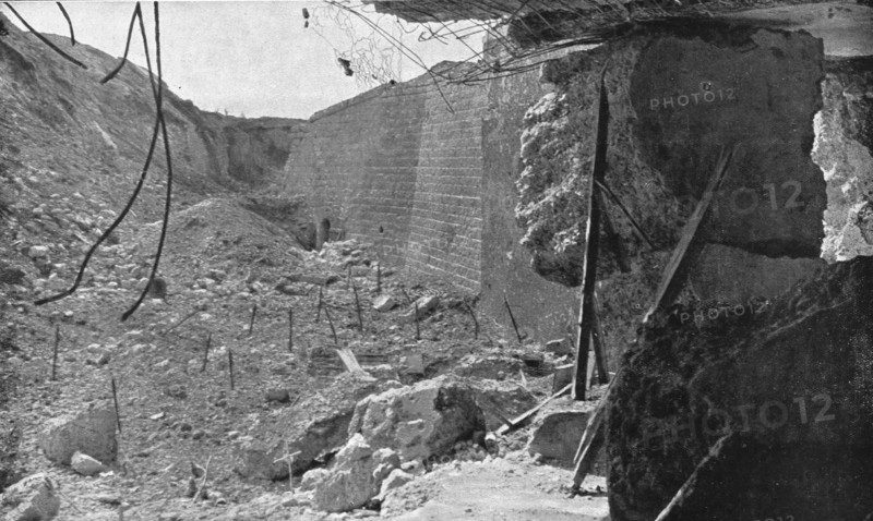 'La perte du fort de Vaux; Un angle du fort le 2 juin, apres deux jours de bombarde...', 1916 (1924) Creator: Unknown.