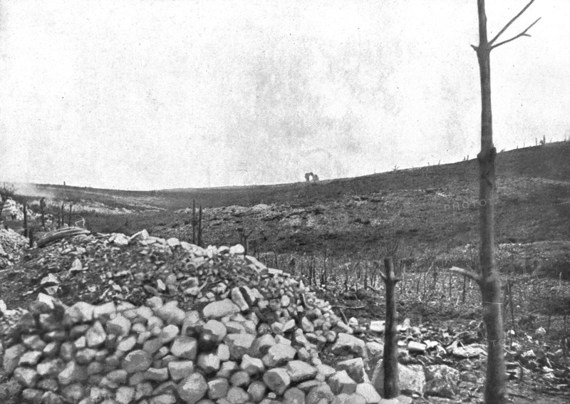 'L'effort allemand sur Souville; A Thiamont: au Nord de l'ouvrage de ce nom..., 1916 (1924) Creator: Unknown.