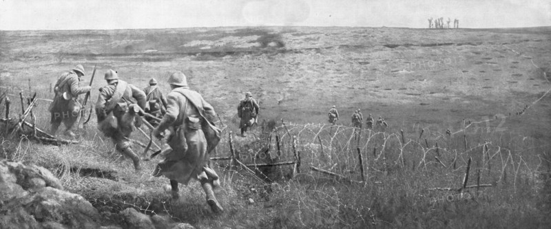 'Le depart de l'attaque; Le 1st juillet 1916, a 7 heures du matin, au Nord de la Somme...1916 (1924) Creator: Unknown.