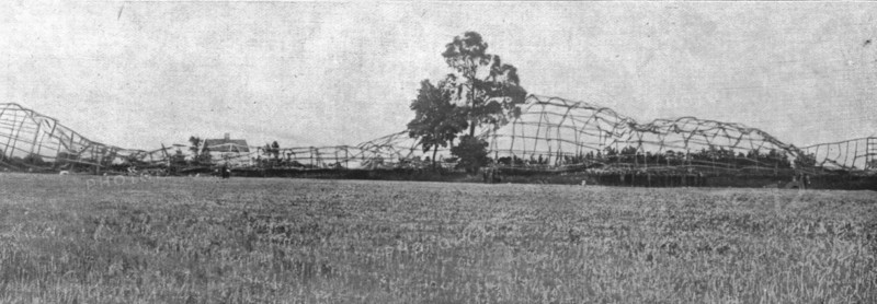 'Les deux derniers zeppelins abattus par les Anglais; Le carcasse du L33, avarie et..., 1916. Creator: Unknown.