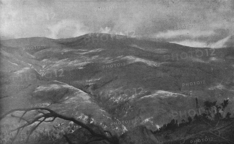'Sur les champs de bataille Macedoniens de Gornitchevo et du Kaimaktchalan; Le sommet... 1916. Creator: Unknown.