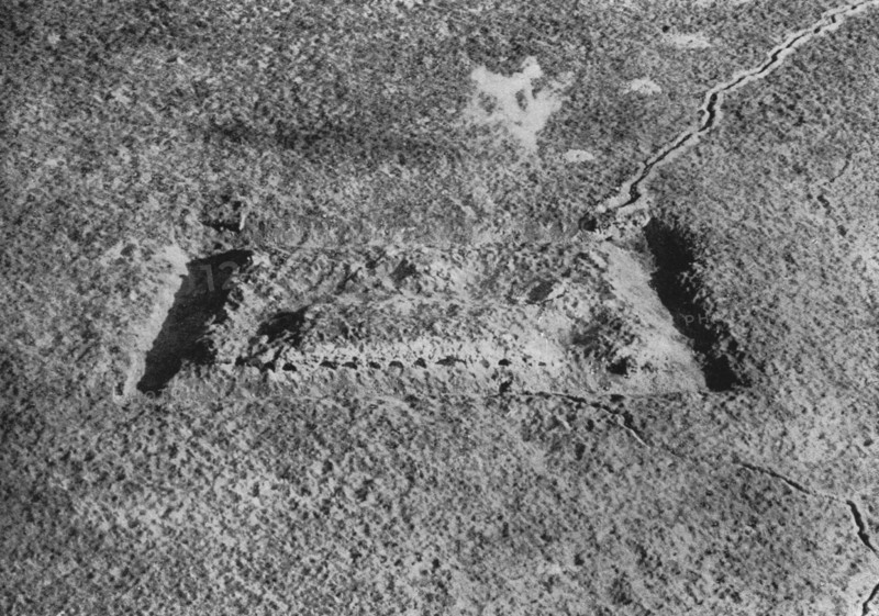 'Le Fort de Vaux, repris le 2 novembre; vue oblique, en aeroplane et a faible hauteur..., 1916. Creator: Unknown.