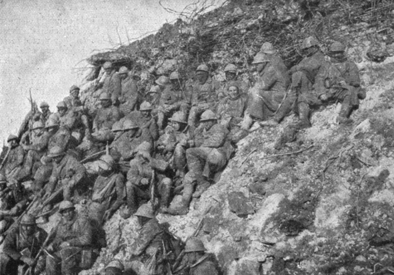 'Dans les forts reconquis de Douaumont et de Vaux; ce qui restait, le 25 octobre, de..., 1916. Creator: Unknown.