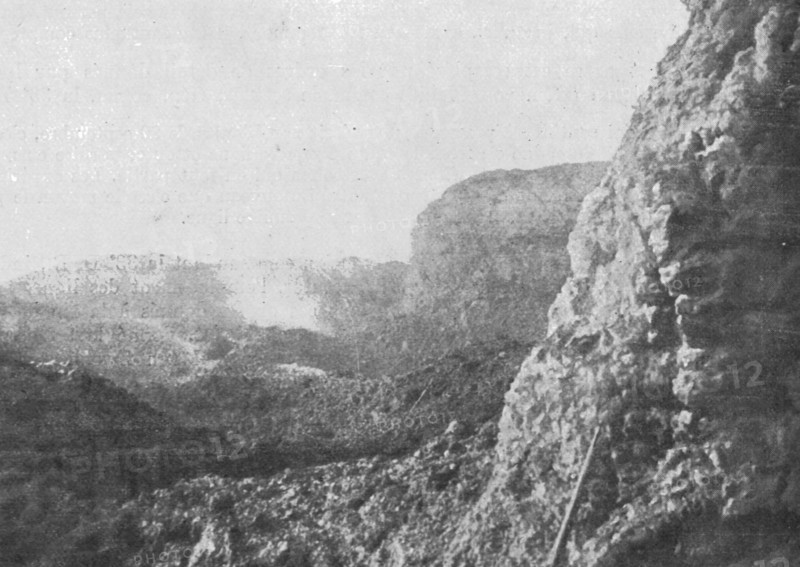 'Dans les forts reconquis de Douaumont et de Vaux; Fosse du fort de Douaumont et..., 1916. Creator: Unknown.